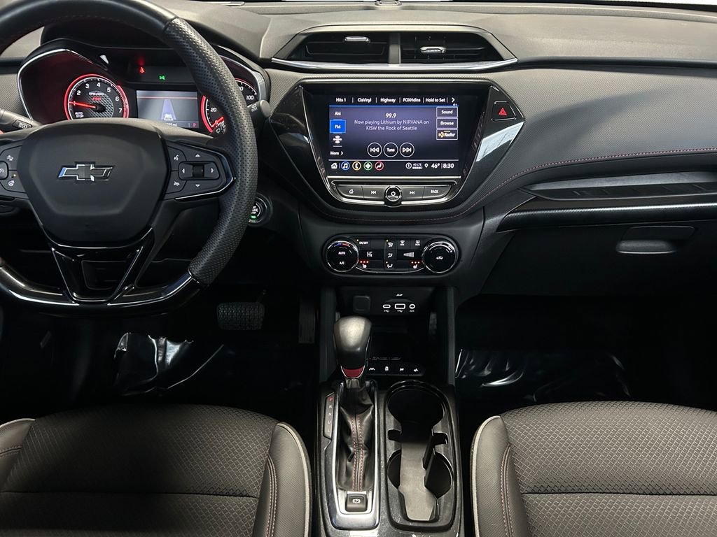 Used 2023 Chevrolet TrailBlazer RS w/ Sun and Liftgate Package image 12