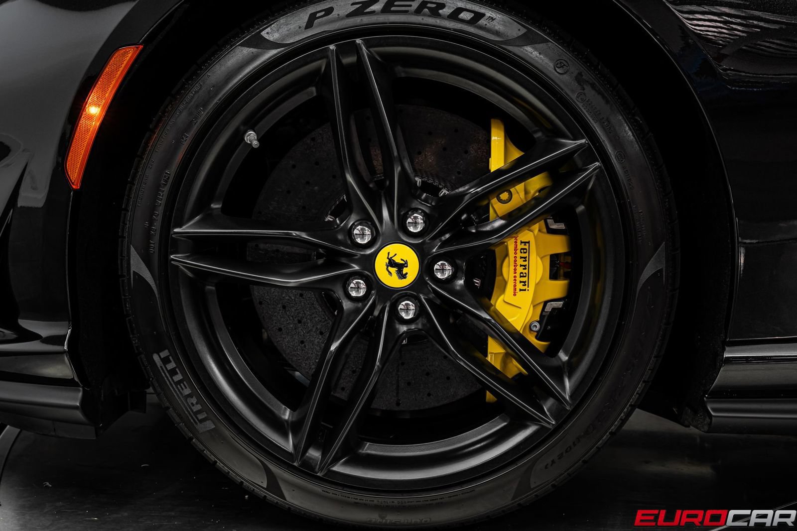 Used 2022 Ferrari 812 GTS RWD image 25