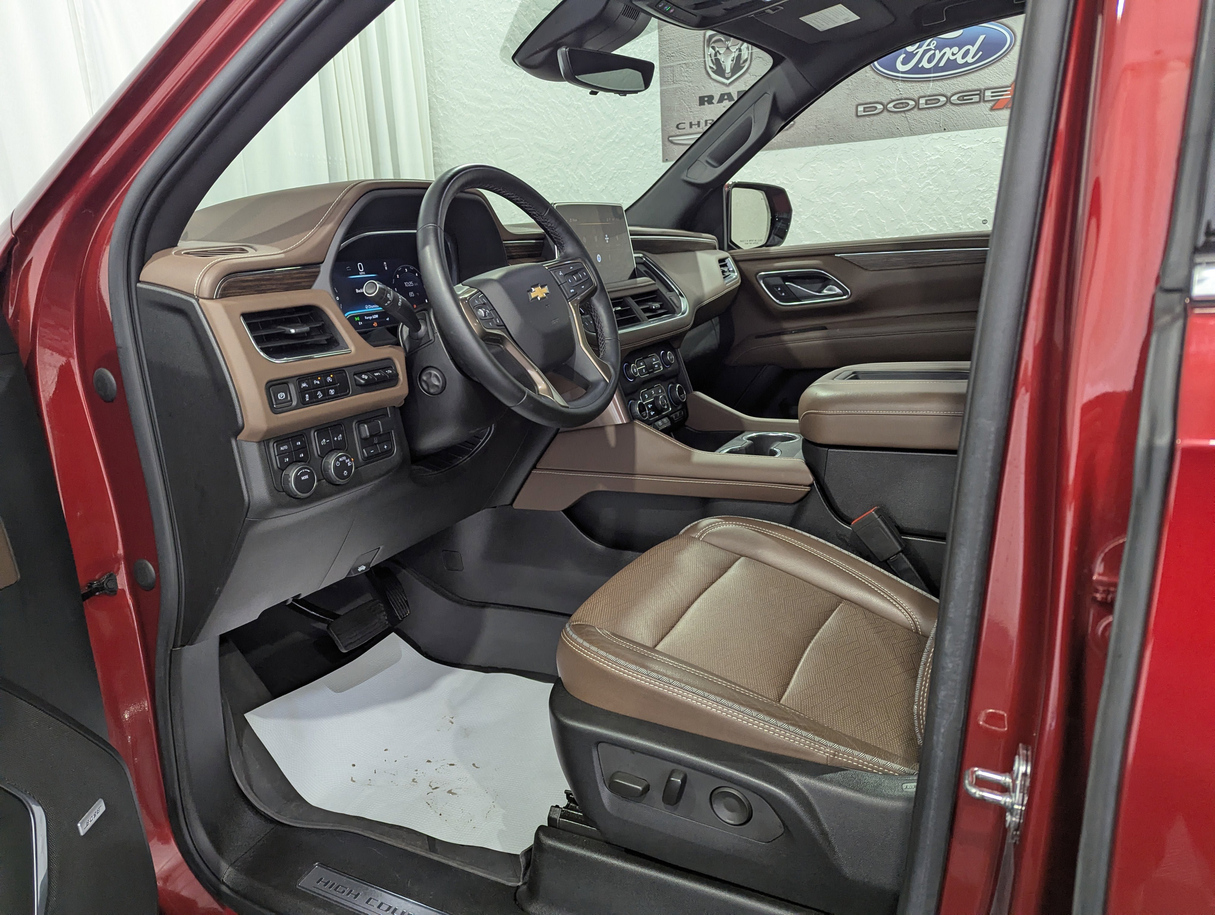 Used 2023 Chevrolet Tahoe High Country w/ Max Trailering Package AWD/4WD image 18