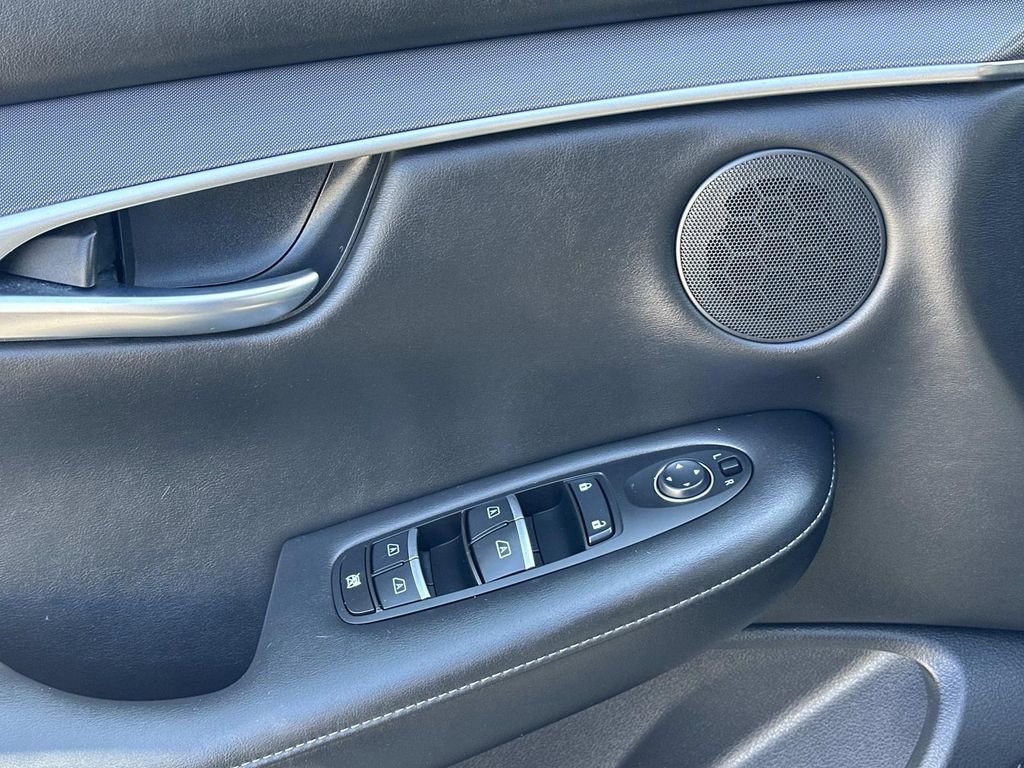 Used 2023 INFINITI QX50 Pure image 23