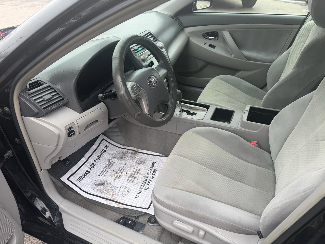 Used 2009 Toyota Camry LE FWD image 10