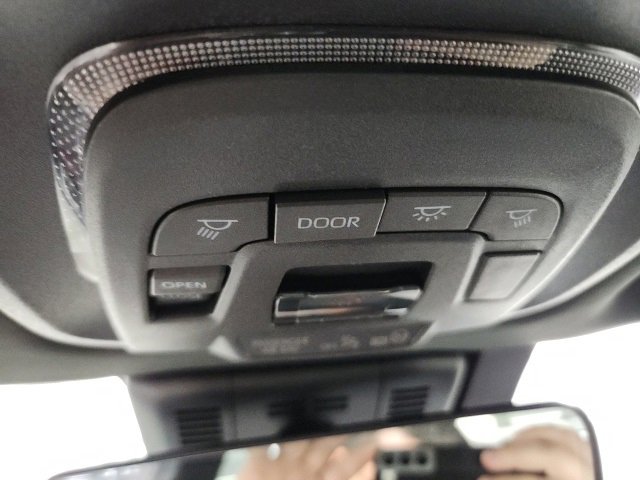 New 2026 Toyota Crown Platinum image 24