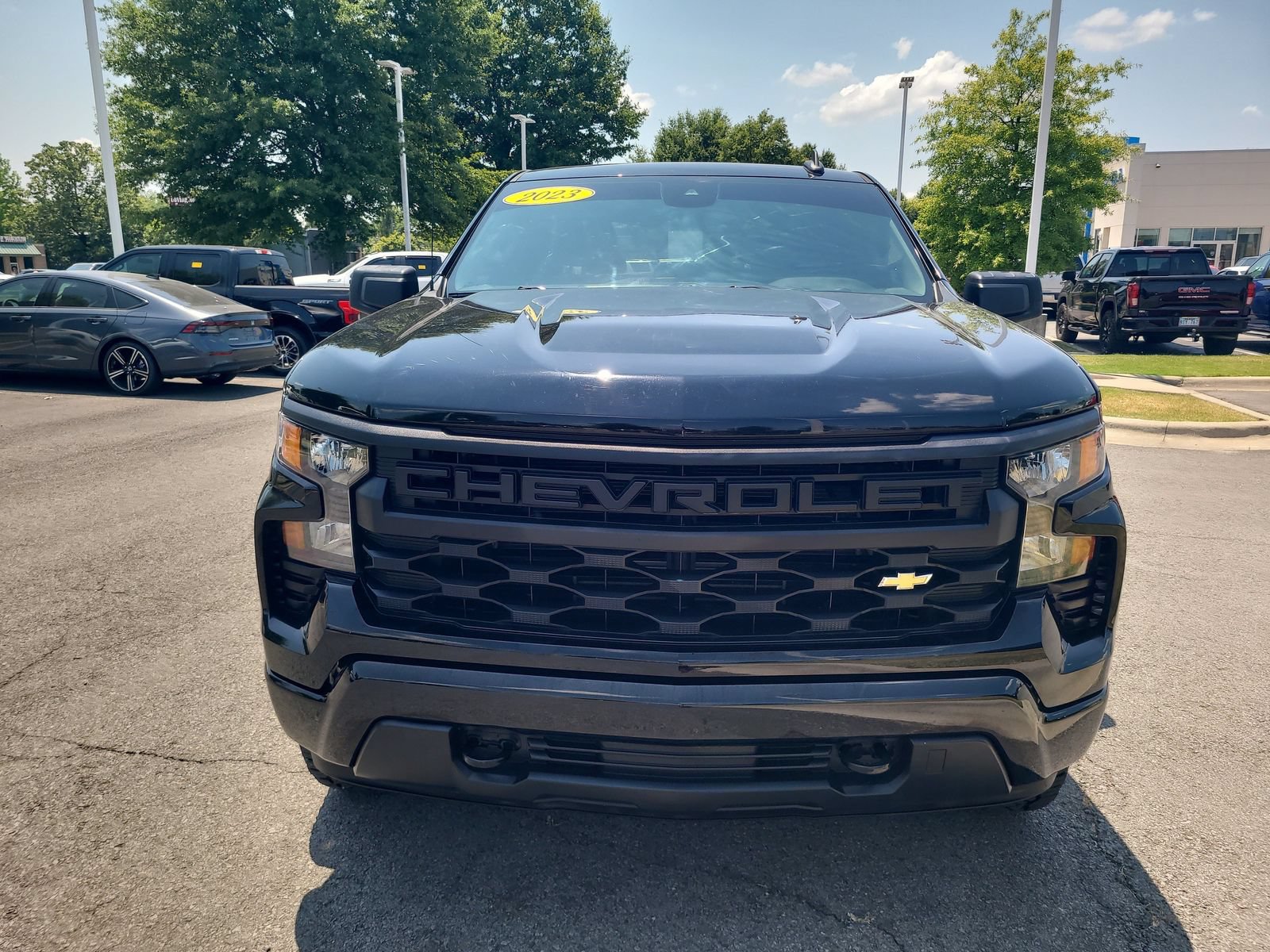 Used 2023 Chevrolet Silverado 1500 Custom AWD/4WD image 8