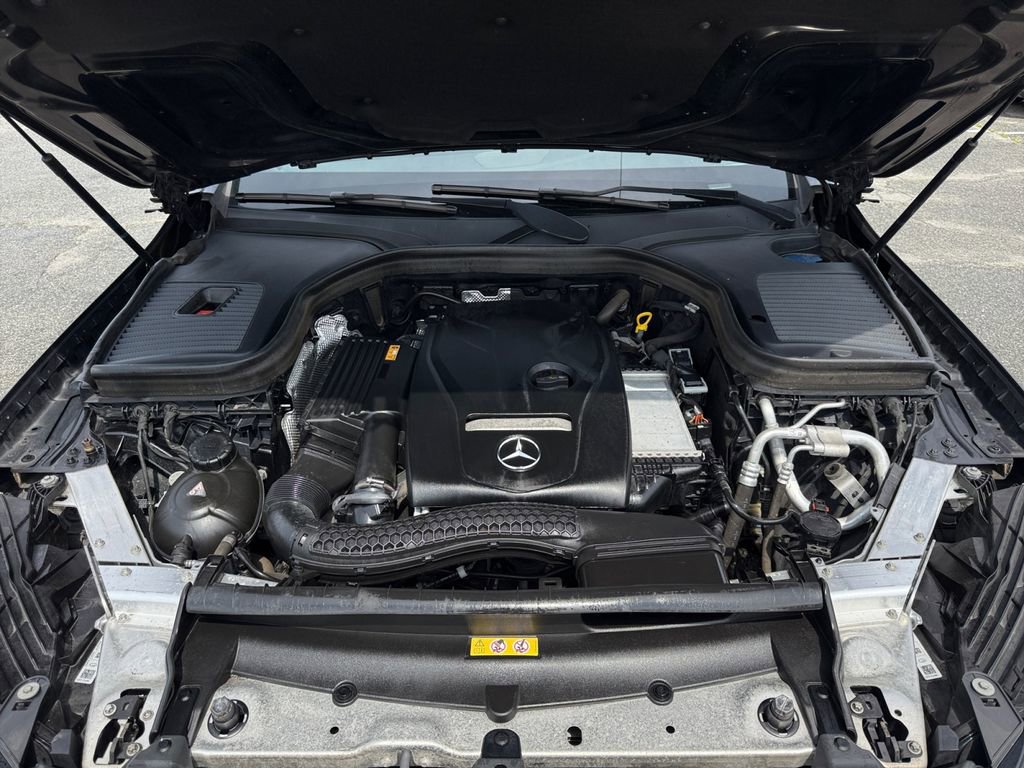 Used 2017 Mercedes-Benz GLC 300 4MATIC image 27