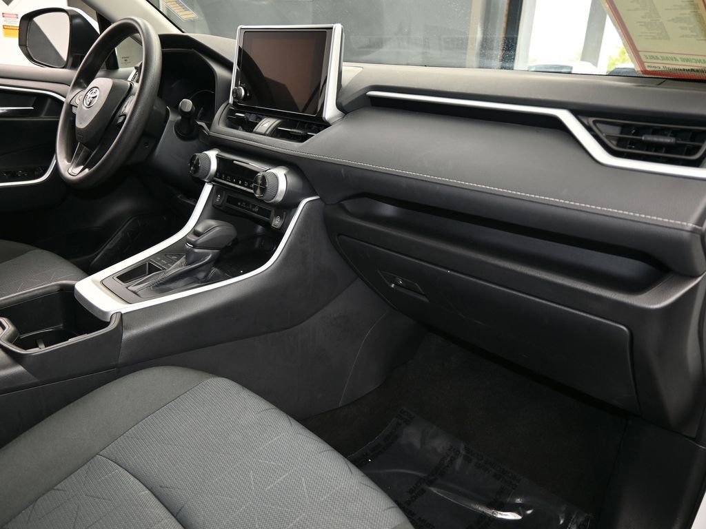 Used 2023 Toyota RAV4 XLE image 44