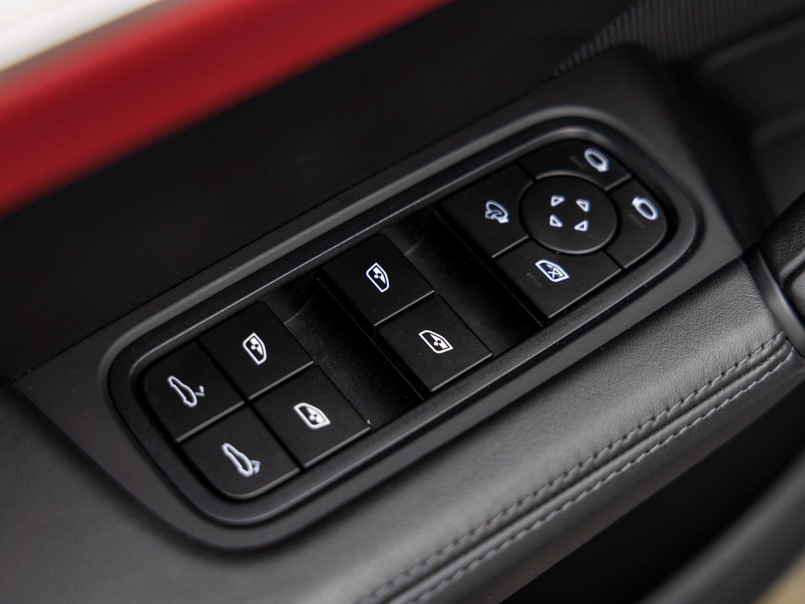 Certified 2024 Porsche Cayenne Turbo GT image 23