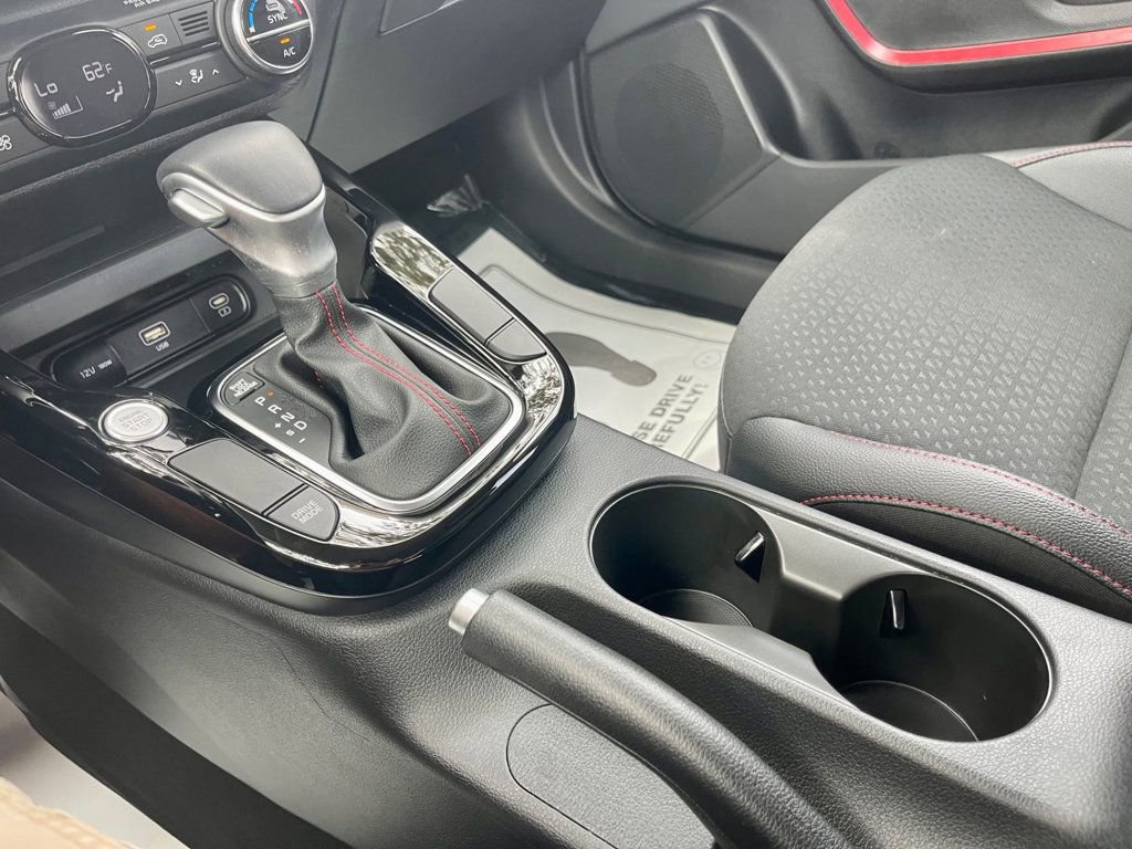 Used 2025 Kia Soul GT-Line image 15
