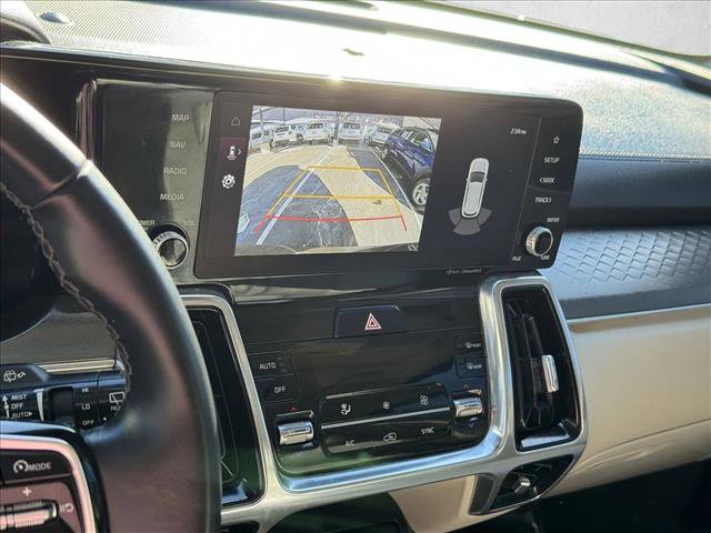 Used 2023 Kia Sorento SX image 14