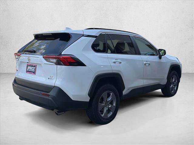 Used 2025 Toyota RAV4 LE AWD/4WD image 5