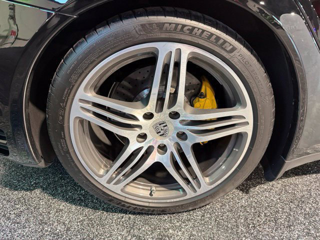 Used 2007 Porsche 911 Turbo AWD/4WD image 10