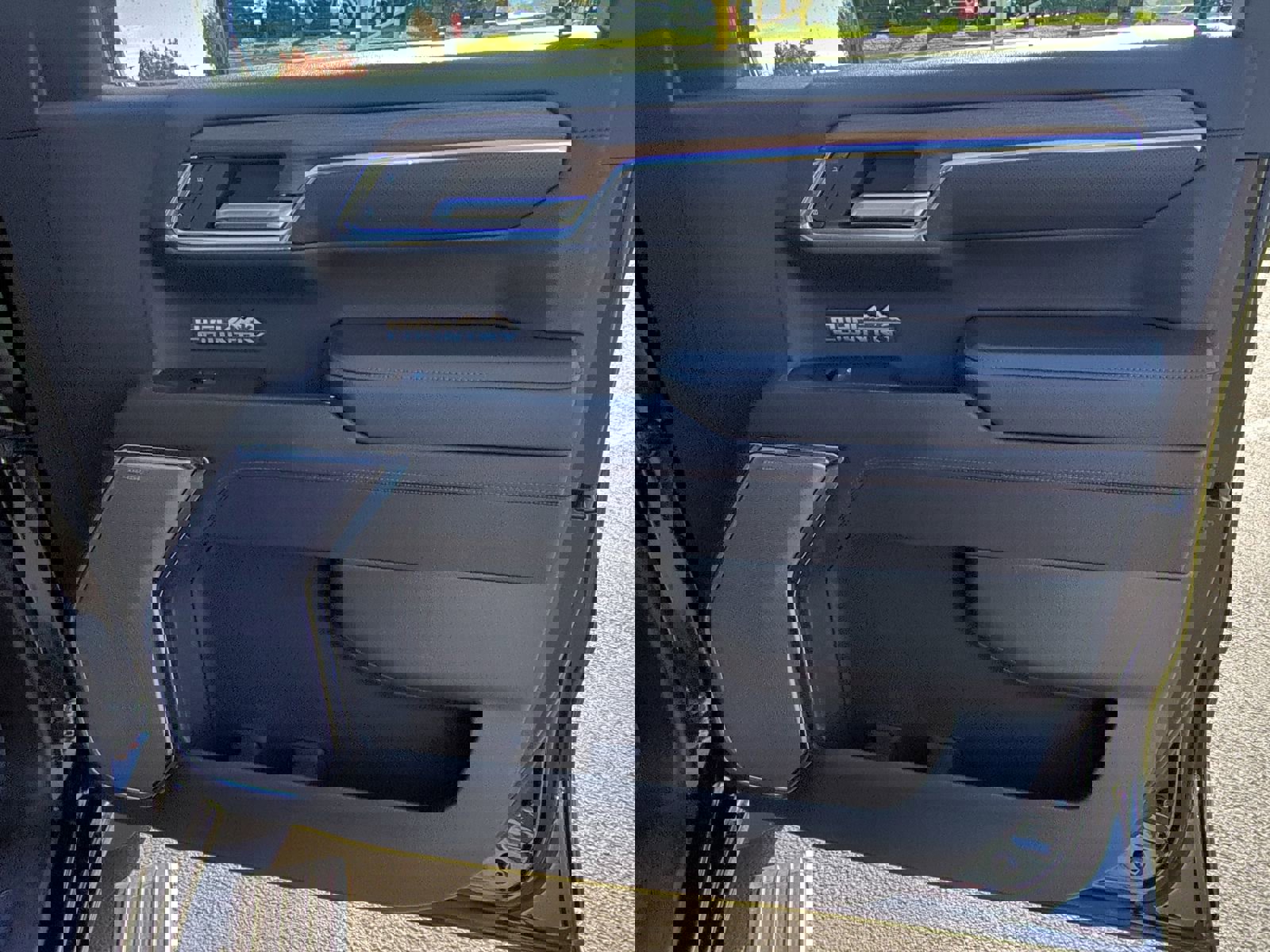 Used 2023 Chevrolet Silverado 1500 High Country w/ High Country Premium Package image 36