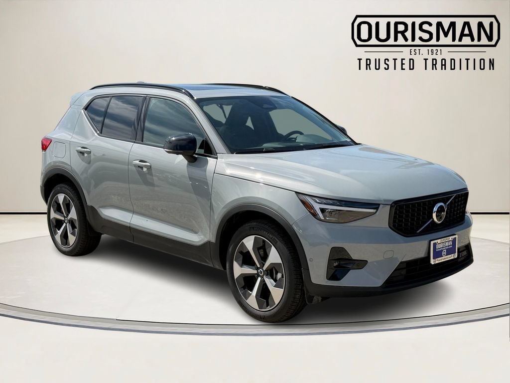 New 2026 Volvo XC40 B5 Plus w/ Protection Package Premier
