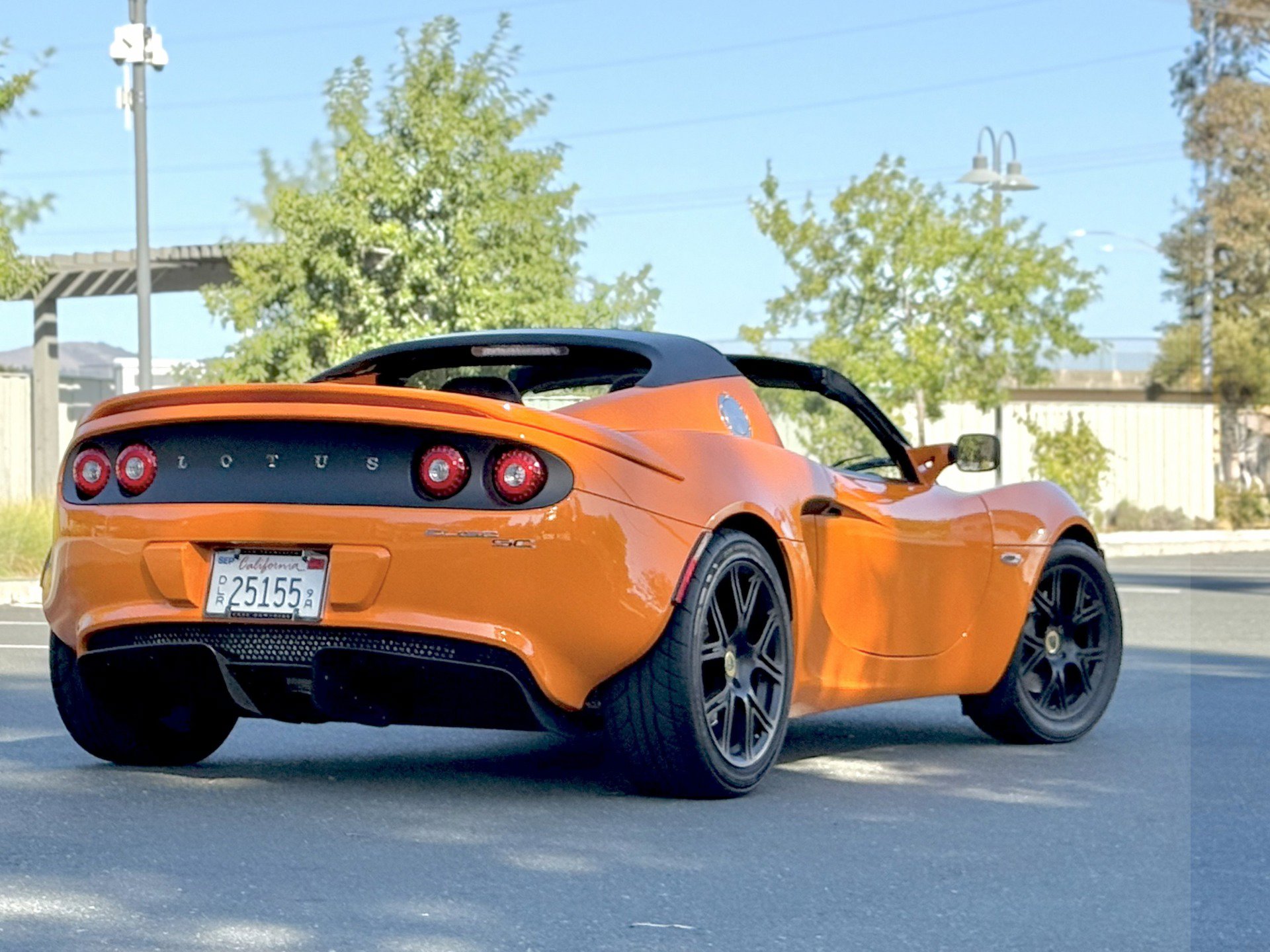 Used 2011 Lotus Elise SC image 13