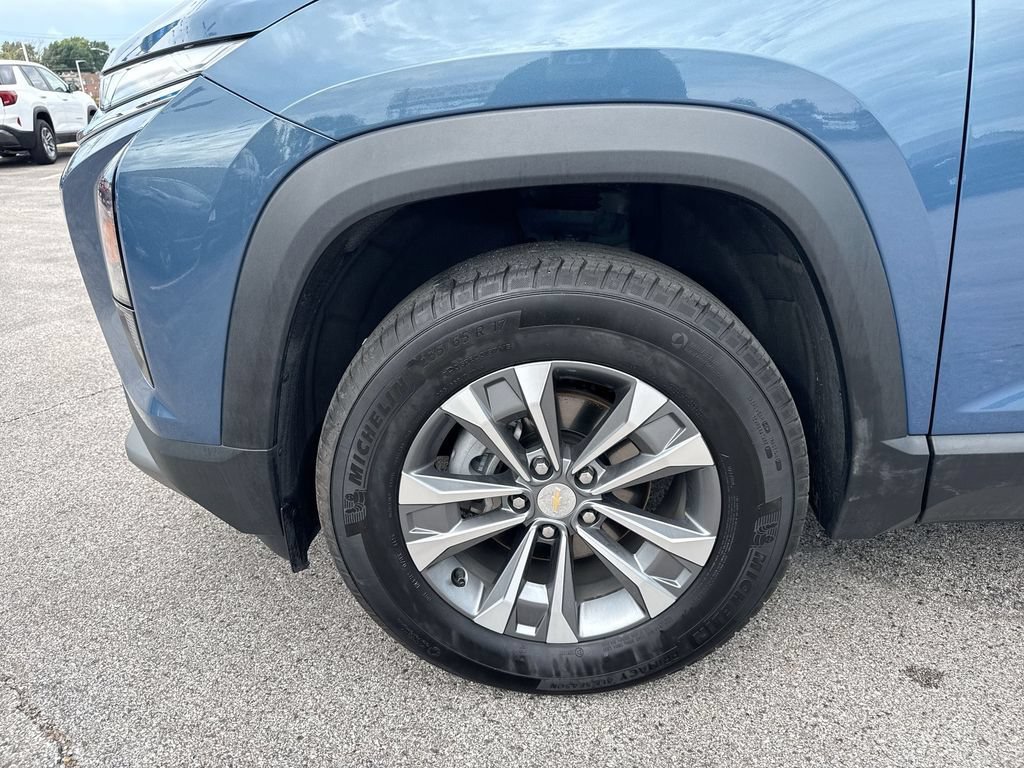 Used 2026 Chevrolet Equinox LT AWD/4WD image 31