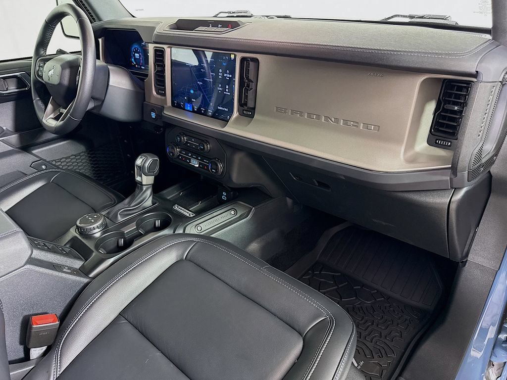 Used 2025 Ford Bronco Outer Banks AWD/4WD image 29