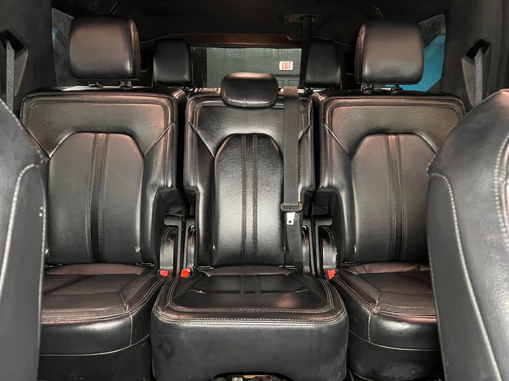 Used 2020 Ford Expedition Max Limited image 30