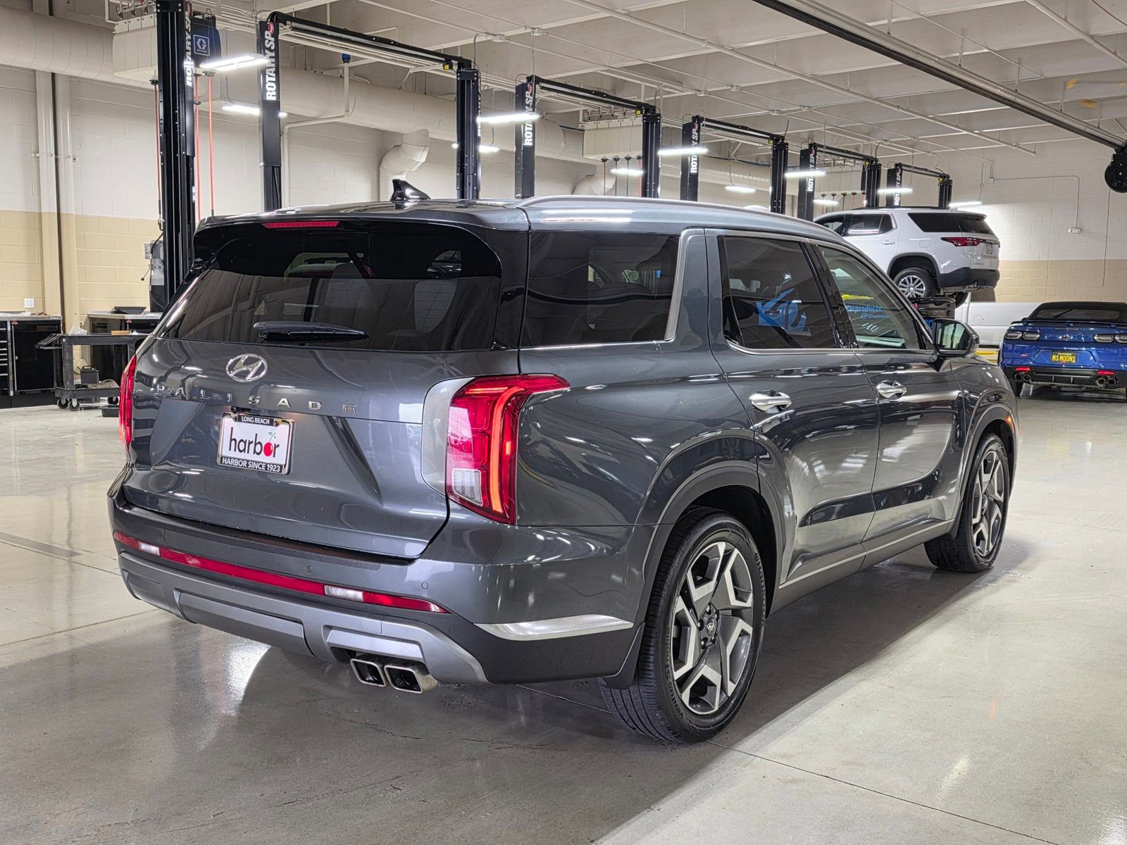 Used 2023 Hyundai Palisade Limited image 7