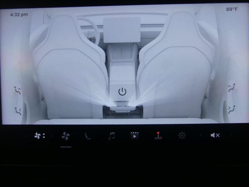 Used 2025 Tesla Model 3 Performance AWD/4WD image 16