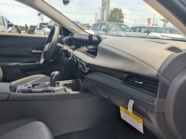 New 2026 Nissan Sentra SV w/ SV Convenience Package FWD image 34