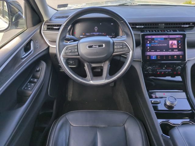 Used 2021 Jeep Grand Cherokee L Limited AWD/4WD image 16