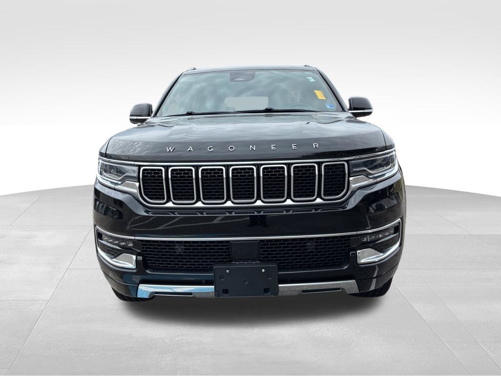 Used 2024 Jeep Wagoneer Series III AWD/4WD image 9