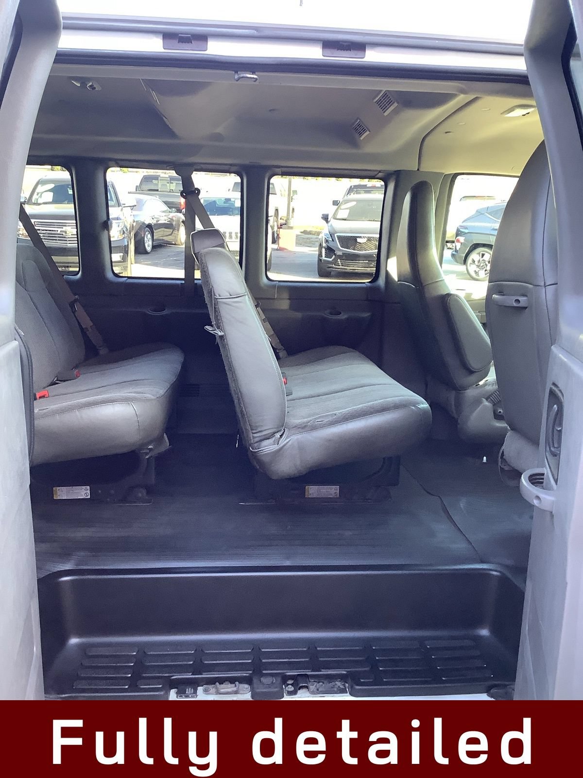 Used 2021 Chevrolet Express 3500 LT w/ LT Preferred Equipment Group RWD image 12