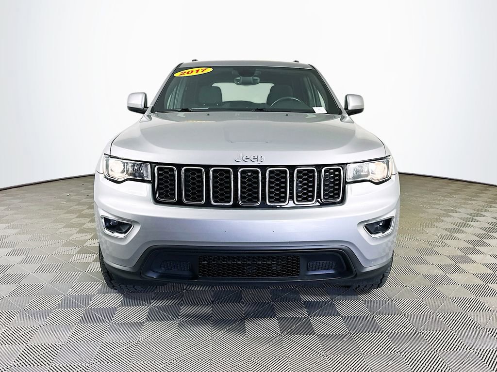Certified 2017 Jeep Grand Cherokee Laredo w/ Quick Order Package 23E AWD/4WD image 4