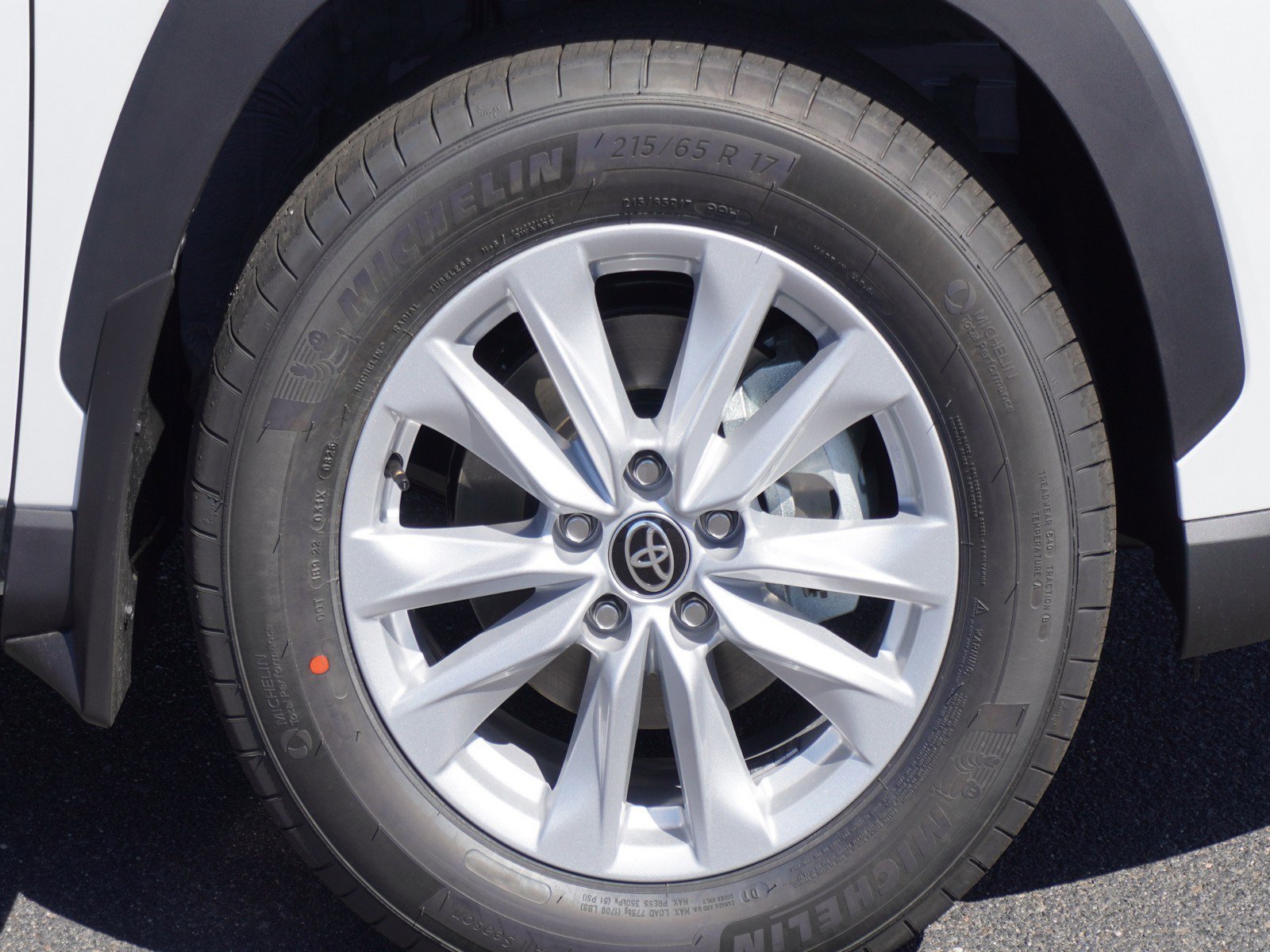 New 2026 Toyota Corolla Cross LE image 5