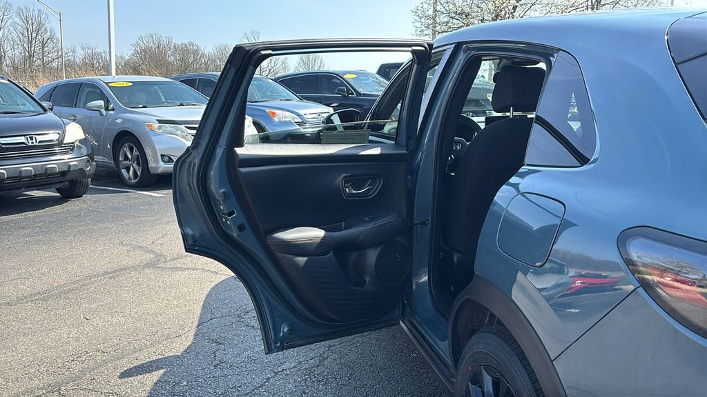 Used 2024 Honda HR-V Sport image 28