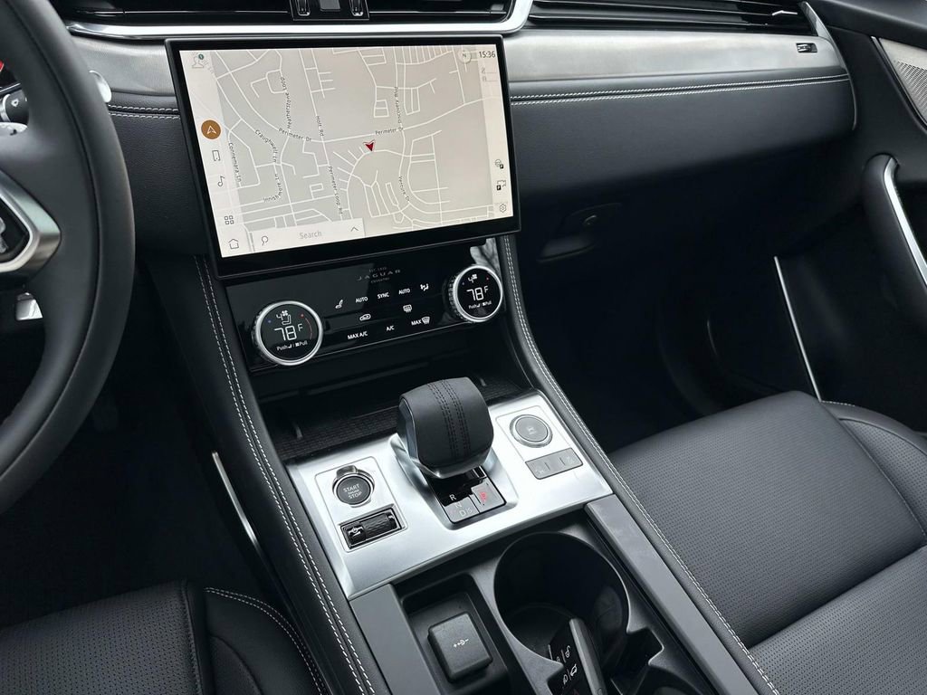 New 2025 Jaguar F-PACE R-Dynamic S image 14