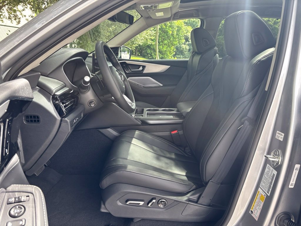 New 2026 Acura MDX w/ Technology Package FWD image 14