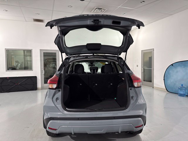 Used 2023 Nissan Kicks SV FWD image 10