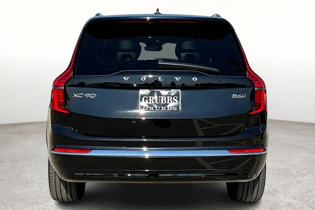 Certified 2025 Volvo XC90 B6 Plus image 6