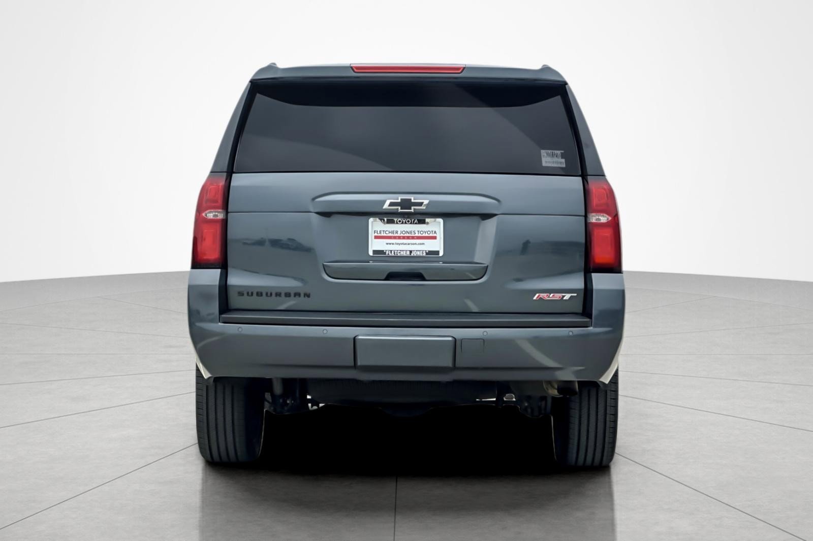 Used 2020 Chevrolet Suburban Premier w/ RST 6.2L Performance Edition RWD image 4