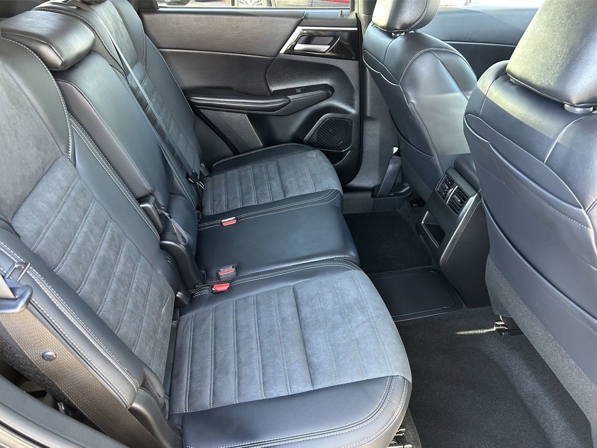 New 2026 Nissan Rogue SL image 11