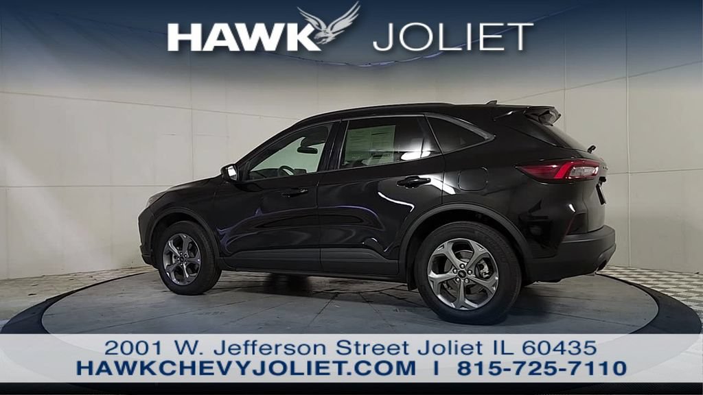 Used 2025 Ford Escape ST-Line Select AWD/4WD image 5