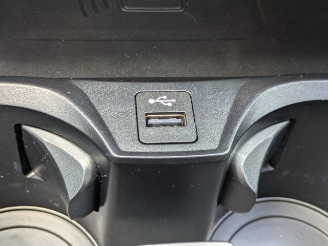 Used 2025 BMW 230i Coupe w/ Convenience Package RWD image 29