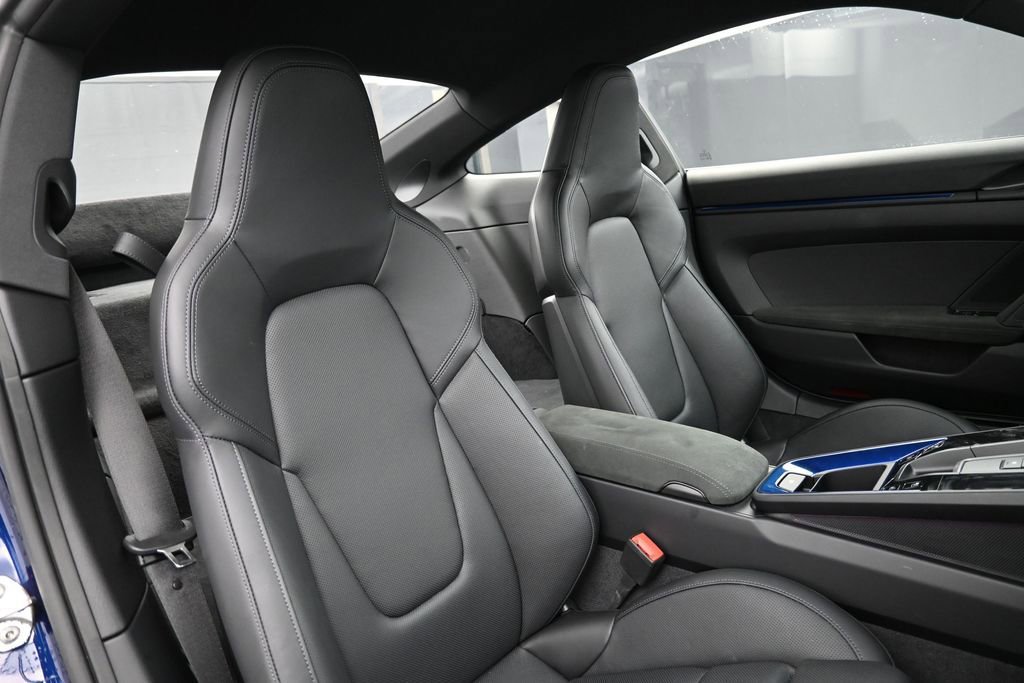 Certified 2024 Porsche 911 Carrera GTS RWD image 27
