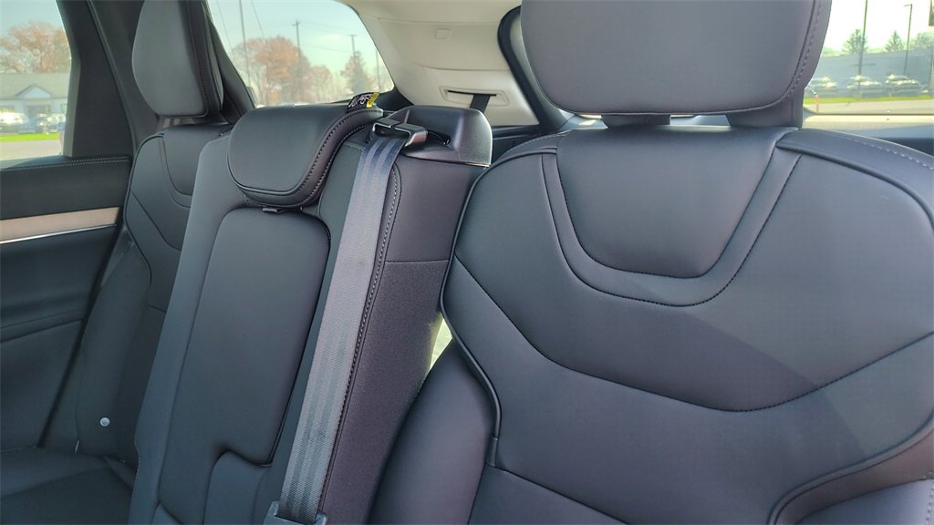 New 2025 Volvo EX90 Ultra image 28