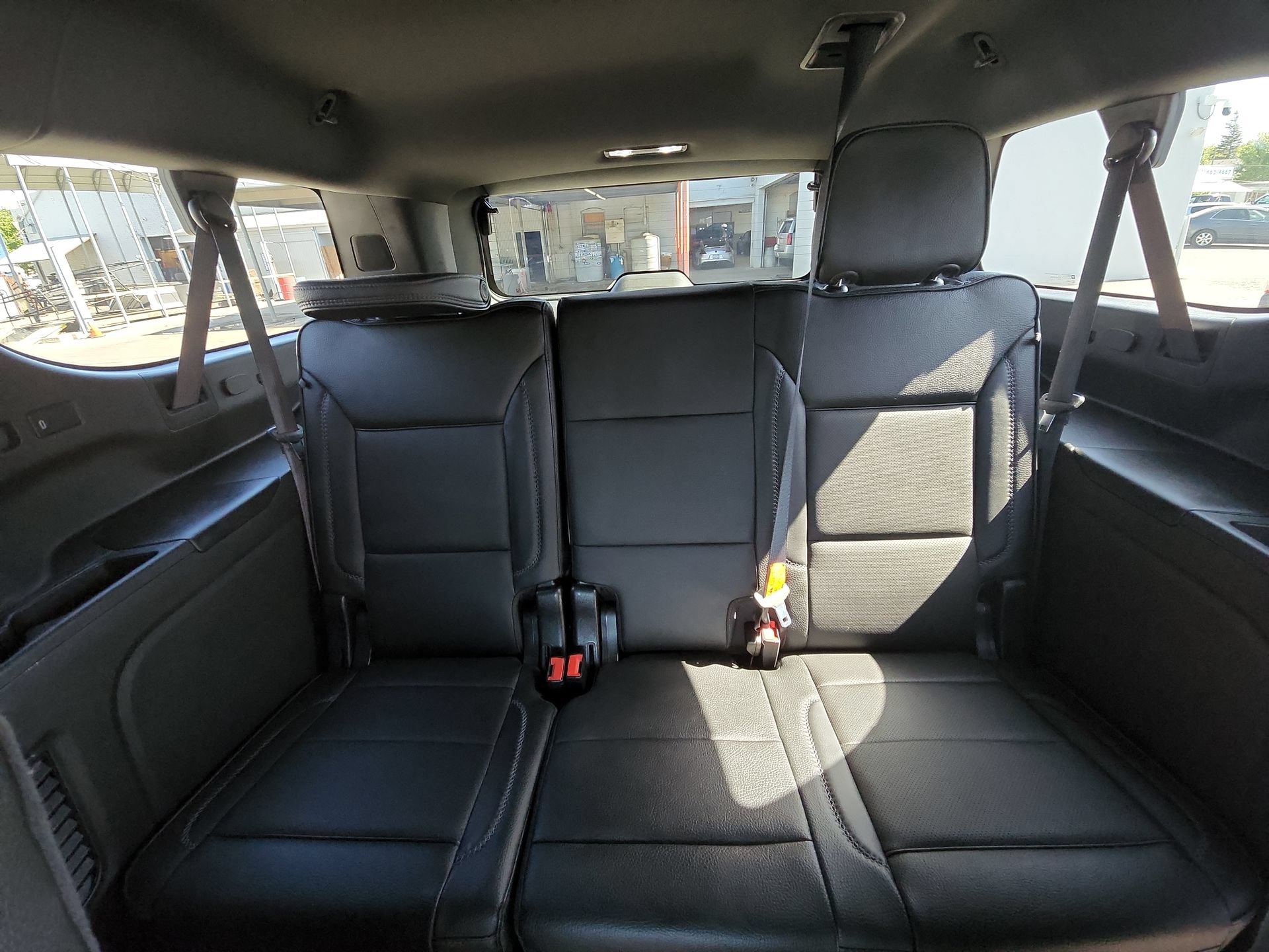 Used 2023 GMC Yukon XL Denali AWD/4WD image 26