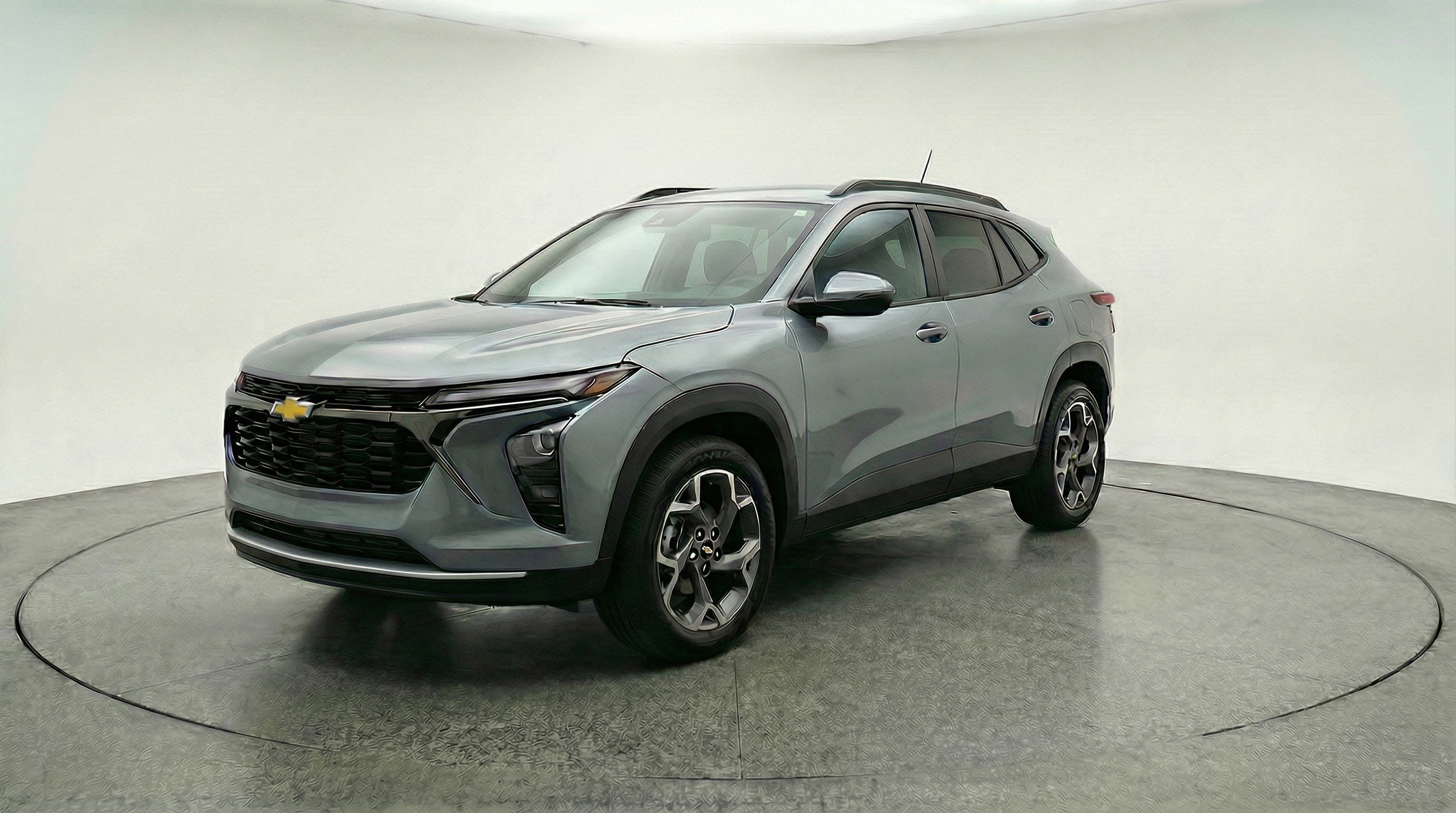 Used 2025 Chevrolet Trax LT w/ LT Convenience Package FWD image 3