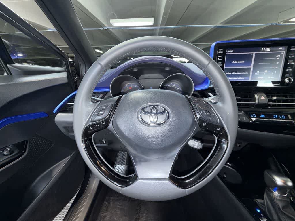 Used 2022 Toyota C-HR XLE FWD image 15