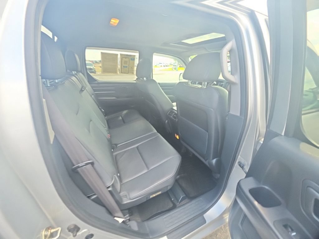 Used 2014 Honda Ridgeline SE image 33