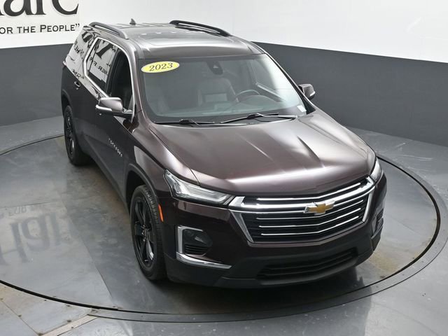 Used 2023 Chevrolet Traverse LT w/ LT Premium Package image 48