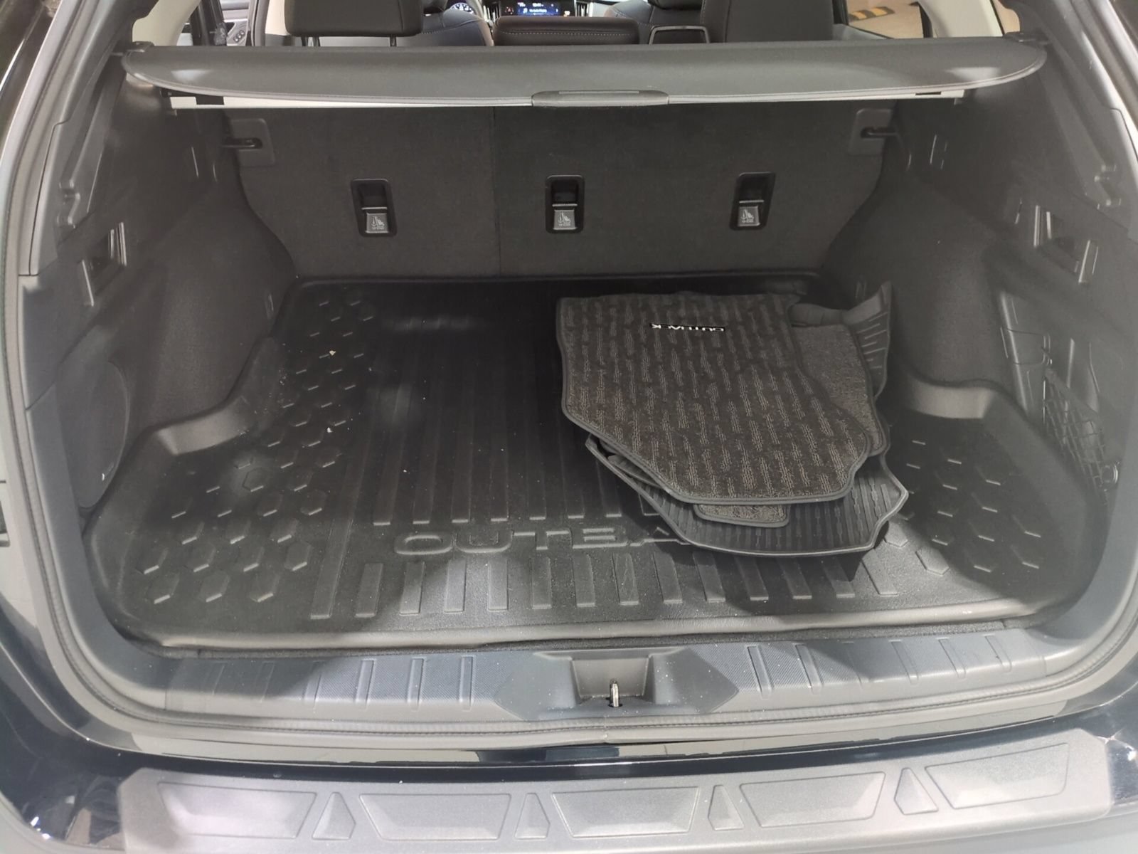 Certified 2024 Subaru Outback Limited AWD/4WD image 13