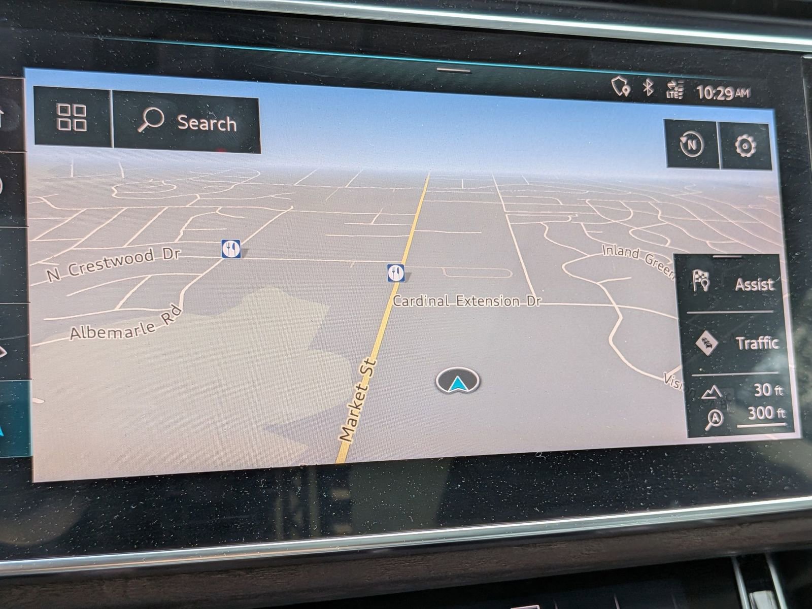Used 2019 Audi Q8 Premium image 23