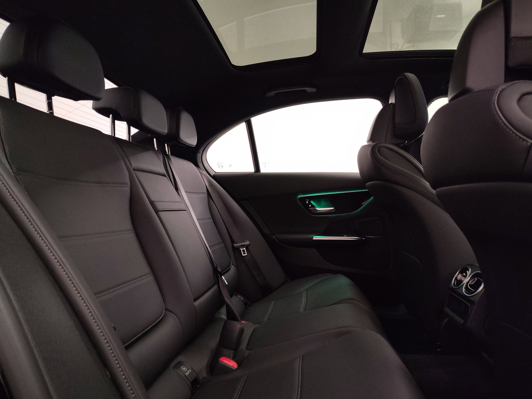 Used 2026 Mercedes-Benz C 300 Sedan image 29