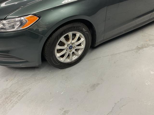 Used 2016 Ford Fusion S FWD image 4