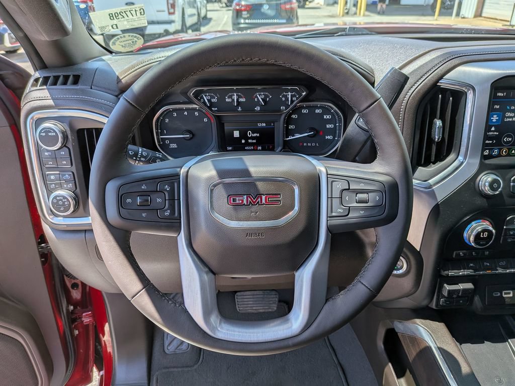 Used 2022 GMC Sierra 1500 SLT w/ SLT Premium Plus Package AWD/4WD image 14