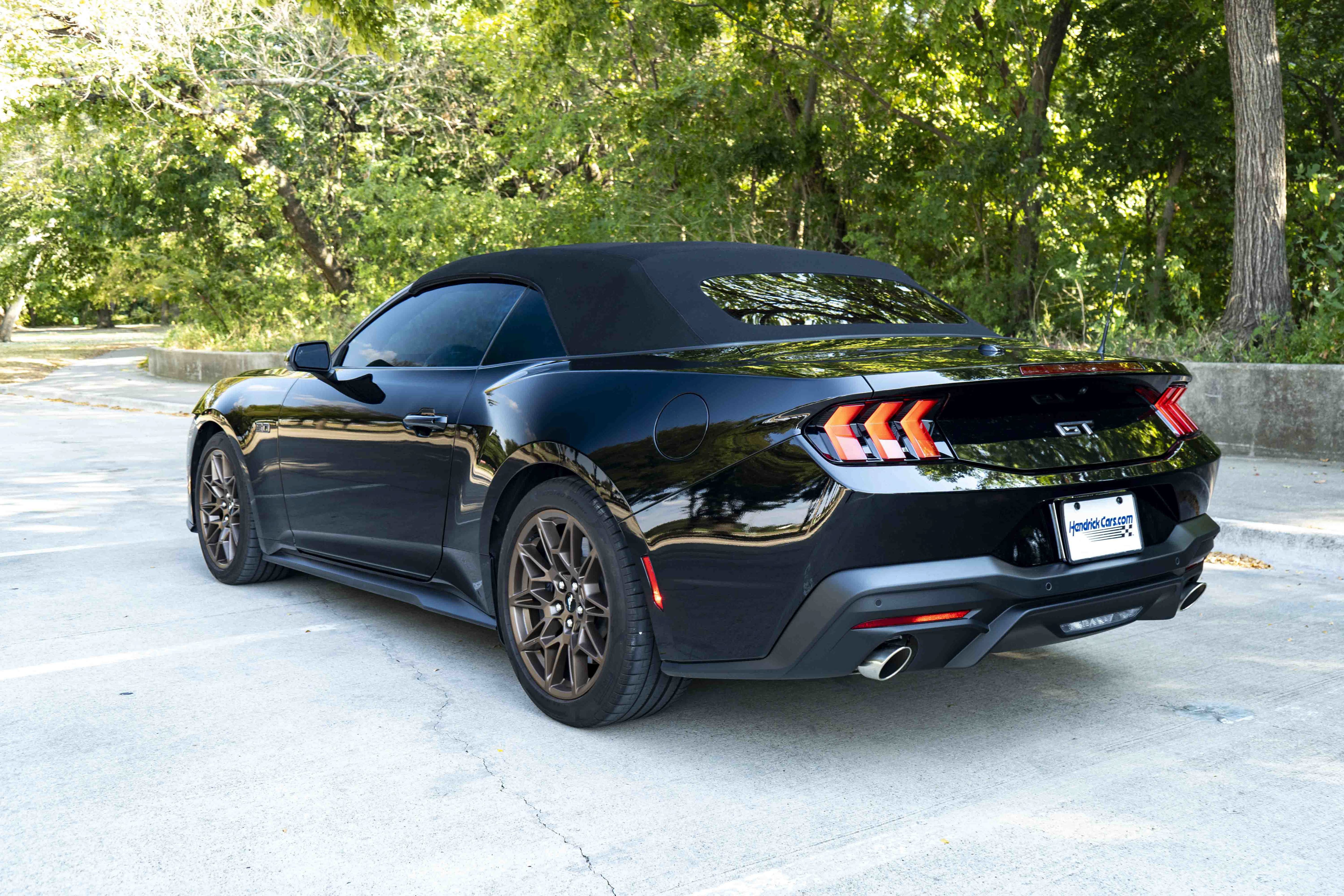 Used 2025 Ford Mustang GT Premium w/ GT Performance Package RWD image 8